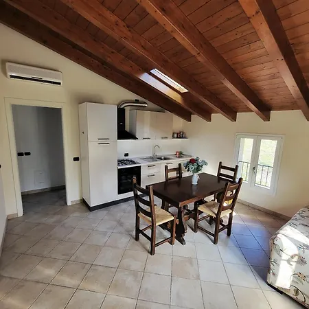 Podere Elisa Apartmán *